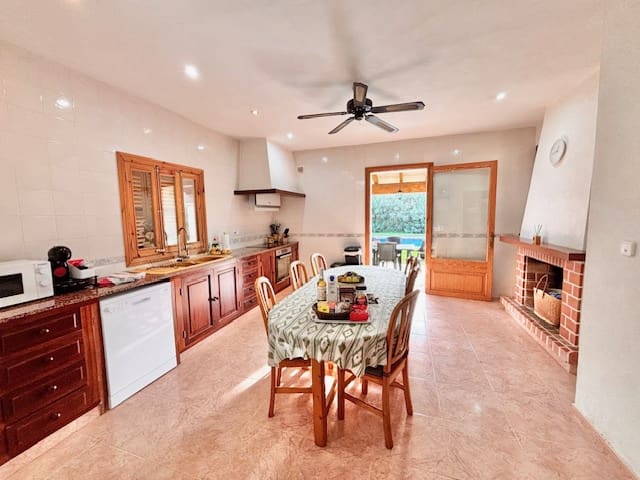 Finca/Casa Rural de 3 habitaciones en Felanitx en venta con piscina - 1.790.000 € (Ref: 9802877)