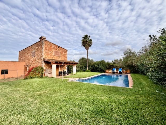 Finca/Casa Rural de 3 habitaciones en Felanitx en venta con piscina - 1.790.000 € (Ref: 9802877)