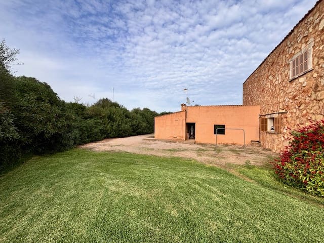 Finca/Casa Rural de 3 habitaciones en Felanitx en venta con piscina - 1.790.000 € (Ref: 9802877)