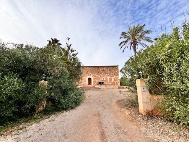 Finca/Casa Rural de 3 habitaciones en Felanitx en venta con piscina - 1.790.000 € (Ref: 9802877)