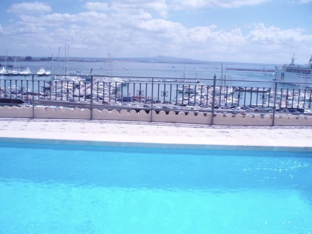 Appartement de 4 chambres à louer à Palma de Mallorca avec piscine garage - 3 200 € (Ref: 9807173)