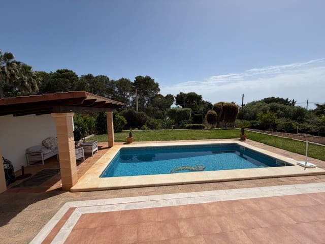 5 sovrum Hus att hyra i Llucmajor med pool garage - 3 500 € (Ref: 9807473)