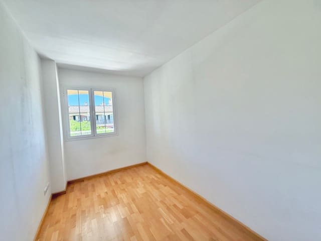 3 bedroom Flat for sale in Palma de Mallorca with pool garage - € 645,000 (Ref: 9829831)