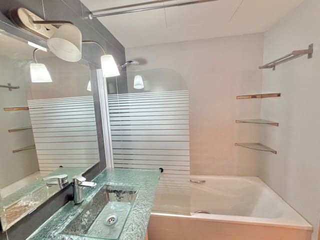 3 bedroom Flat for sale in Palma de Mallorca with pool garage - € 645,000 (Ref: 9829831)