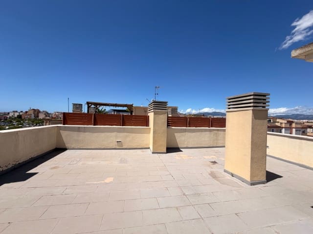 3 bedroom Flat for sale in Palma de Mallorca with pool garage - € 645,000 (Ref: 9829831)