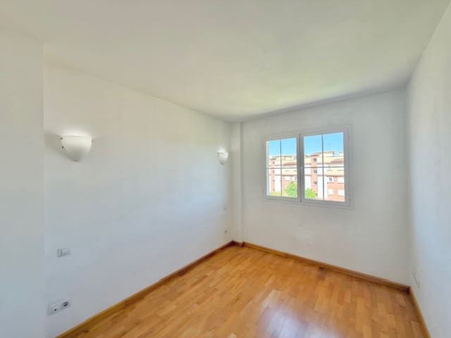 Piso de 3 habitaciones en Cort, Palma de Mallorca en venta con piscina garaje - 645.000 € (Ref: 9829831)