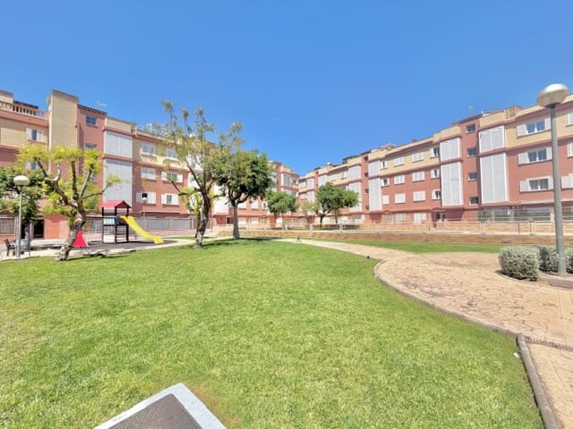 3 bedroom Flat for sale in Palma de Mallorca with pool garage - € 645,000 (Ref: 9829831)