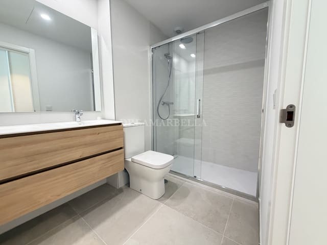 2 quarto Apartamento para arrendar em Estepona com piscina garagem - 2 500 € (Ref: 10000212)