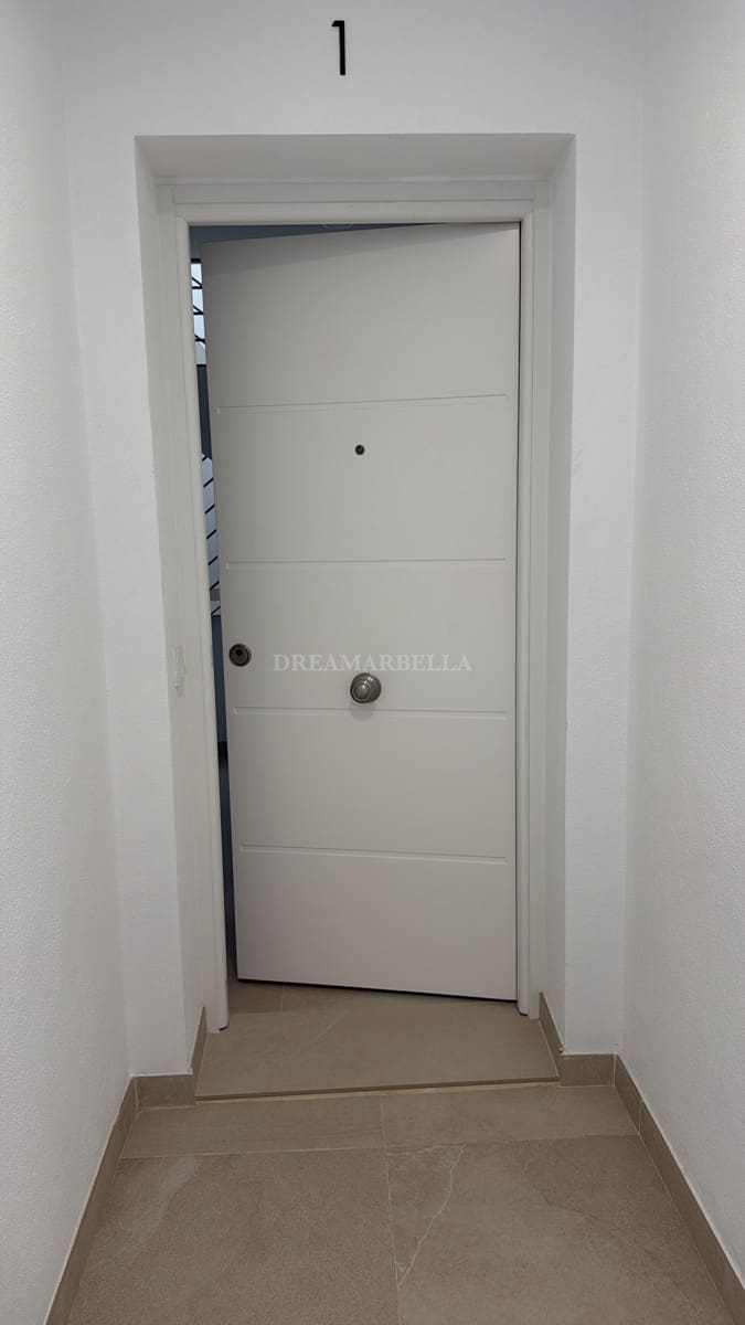 3 Zimmer Penthouse zu vermieten in Estepona mit Pool Garage - 3.200 € (Ref: 10000213)