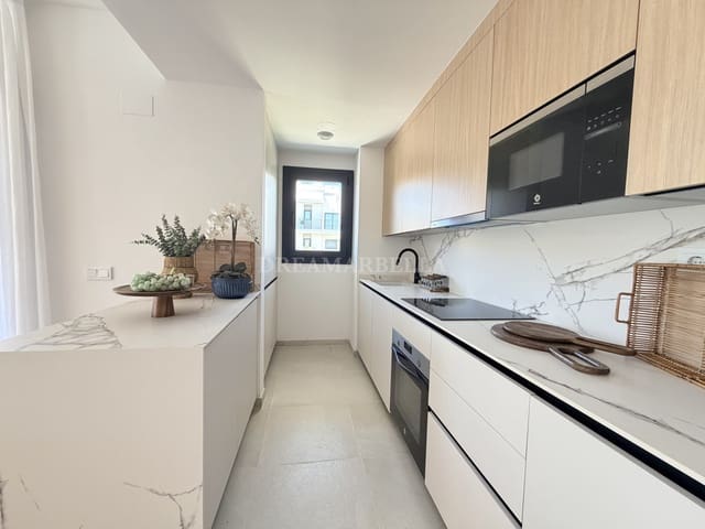 3 Zimmer Penthouse zu vermieten in Estepona mit Pool Garage - 3.200 € (Ref: 10000213)