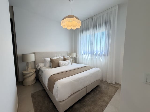 3 Zimmer Penthouse zu vermieten in Estepona mit Pool Garage - 3.200 € (Ref: 10000213)