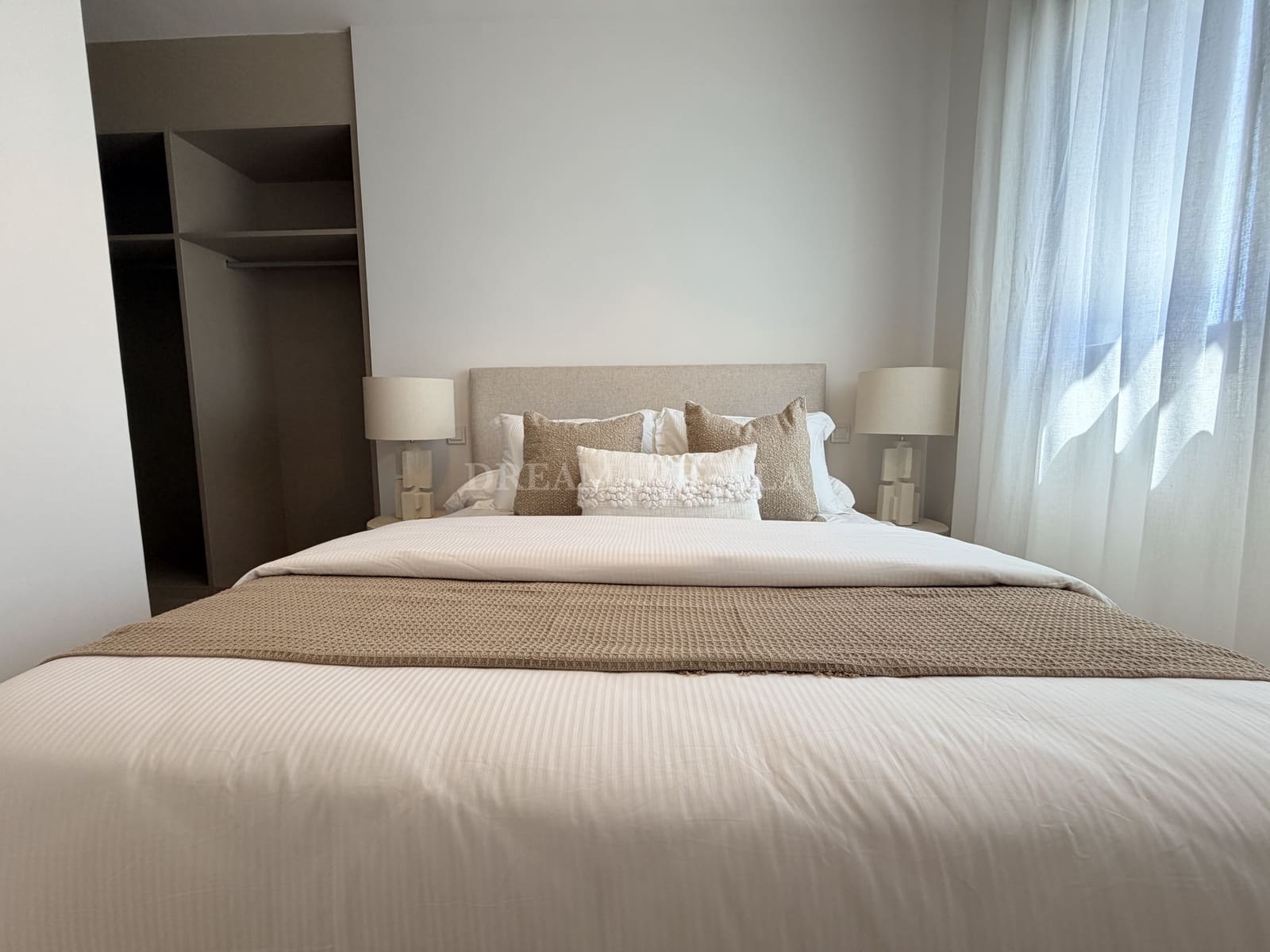 3 Zimmer Penthouse zu vermieten in Estepona mit Pool Garage - 3.200 € (Ref: 10000213)