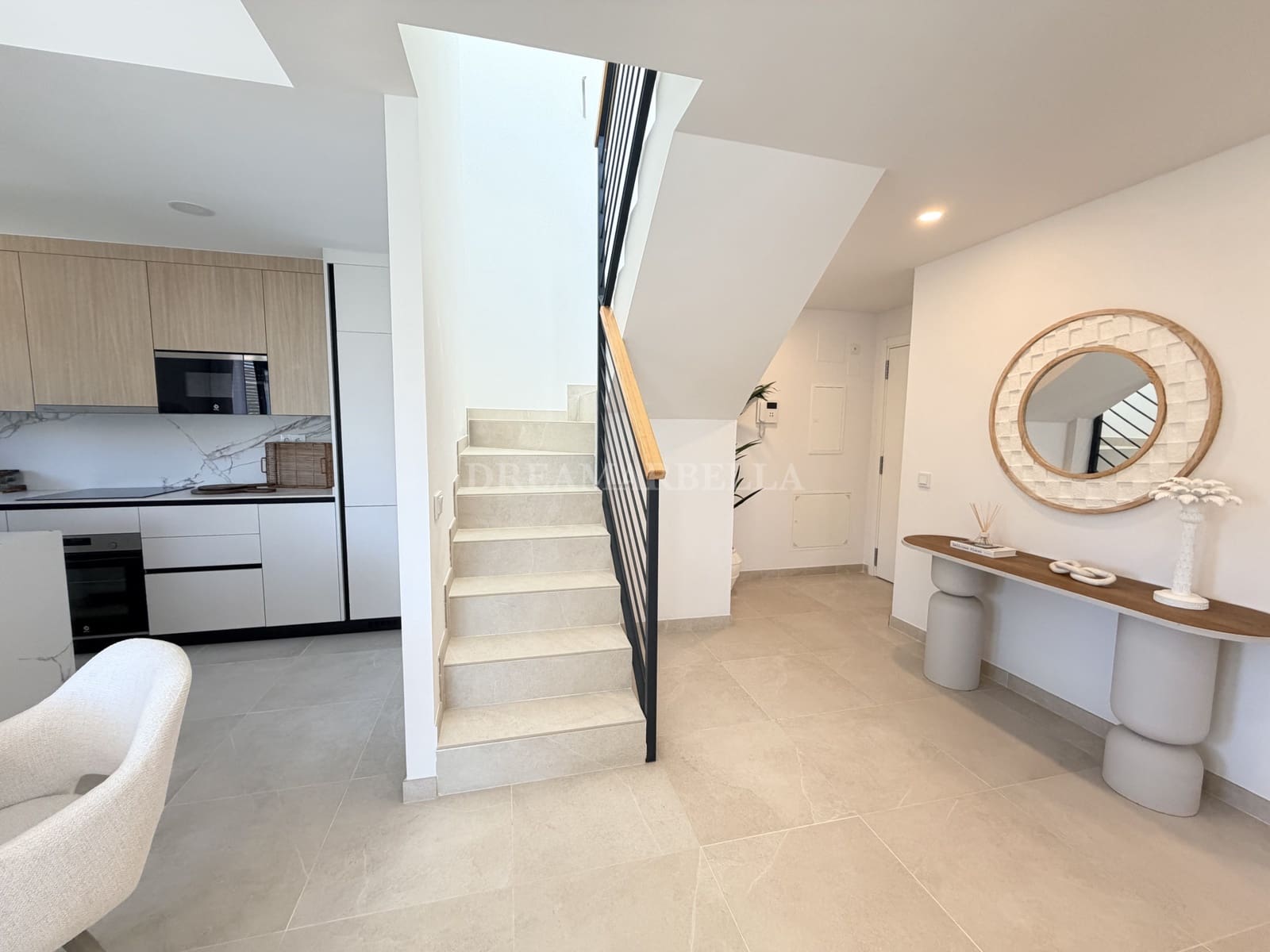3 Zimmer Penthouse zu vermieten in Estepona mit Pool Garage - 3.200 € (Ref: 10000213)