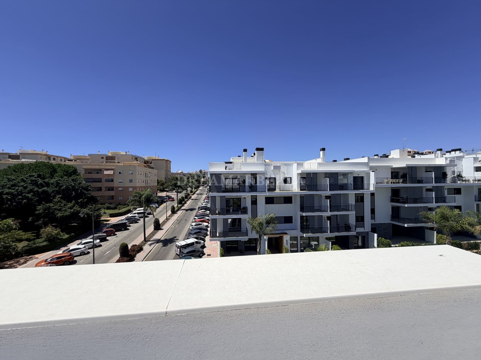 3 Zimmer Penthouse zu vermieten in Estepona mit Pool Garage - 3.200 € (Ref: 10000213)
