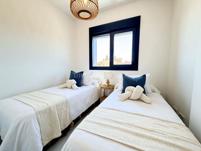 3 Zimmer Penthouse zu vermieten in Estepona mit Pool Garage - 3.200 € (Ref: 10000213)
