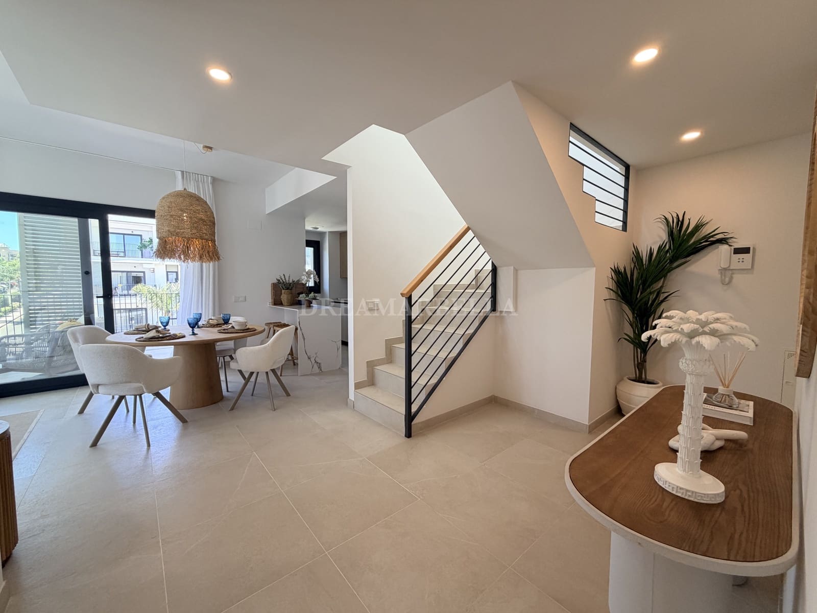 3 Zimmer Penthouse zu vermieten in Estepona mit Pool Garage - 3.200 € (Ref: 10000213)