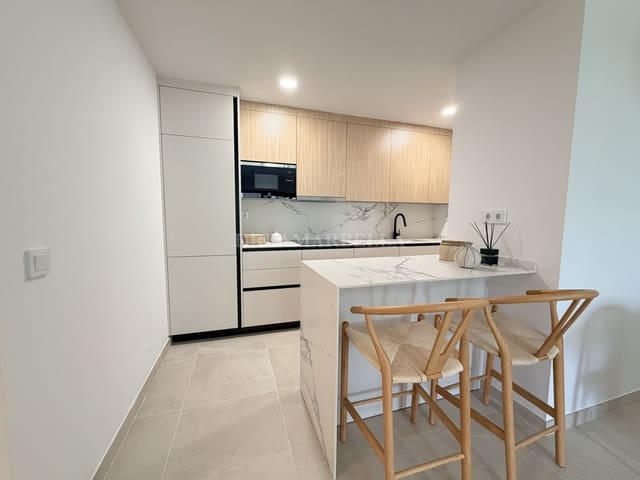 2 quarto Apartamento para arrendar em Estepona com piscina garagem - 2 500 € (Ref: 10000214)
