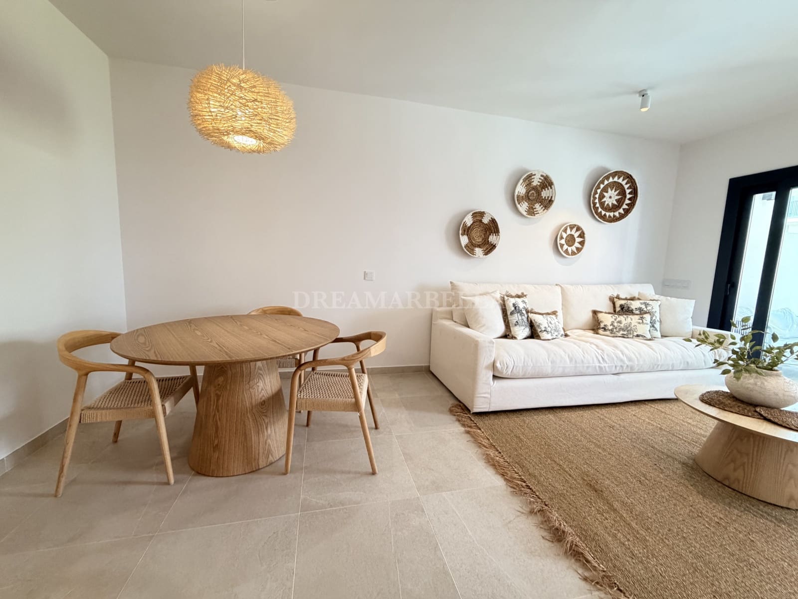 2 quarto Apartamento para arrendar em Estepona com piscina garagem - 2 500 € (Ref: 10000214)