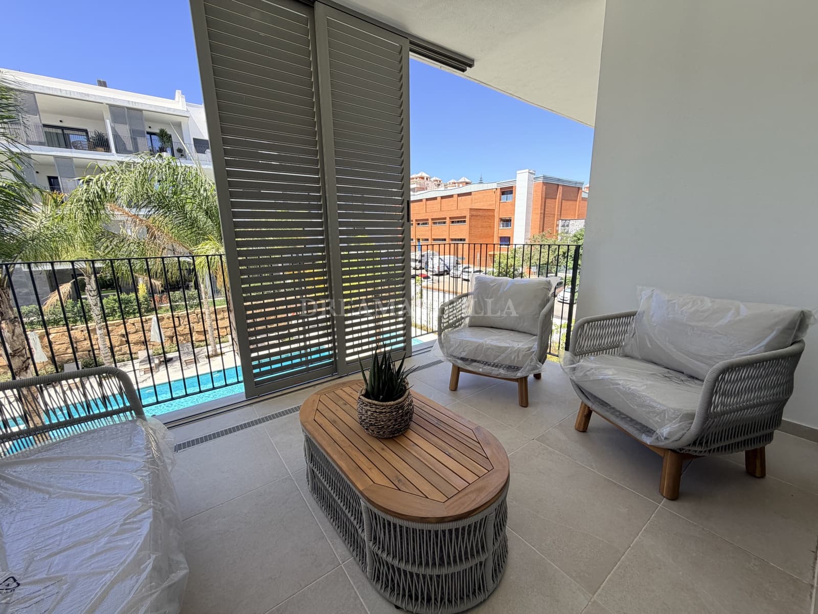 2 quarto Apartamento para arrendar em Estepona com piscina garagem - 2 500 € (Ref: 10000214)