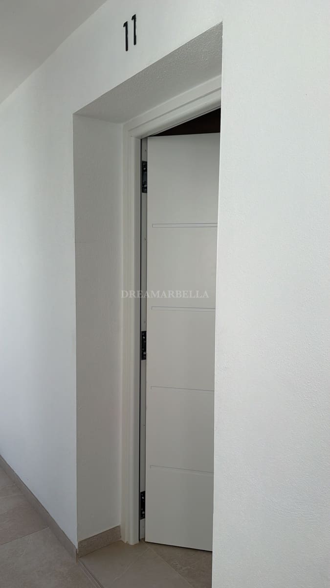 2 quarto Apartamento para arrendar em Estepona com piscina garagem - 2 500 € (Ref: 10000214)