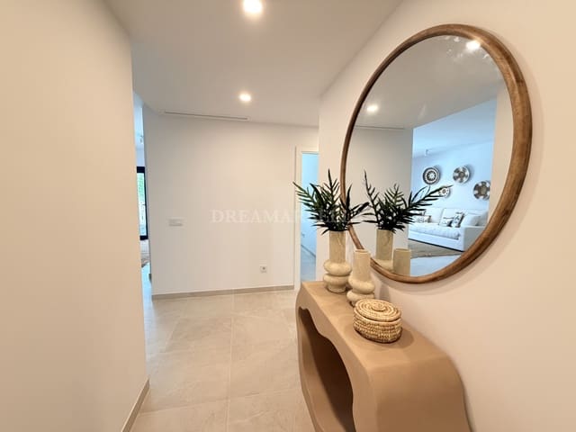 2 quarto Apartamento para arrendar em Estepona com piscina garagem - 2 500 € (Ref: 10000215)