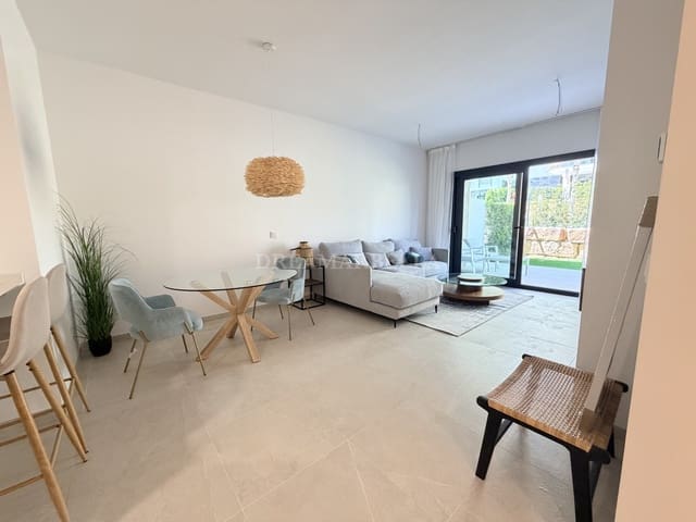 Apartamento de 2 habitaciones en Estepona en alquiler con piscina garaje - 2.500 € (Ref: 10000215)