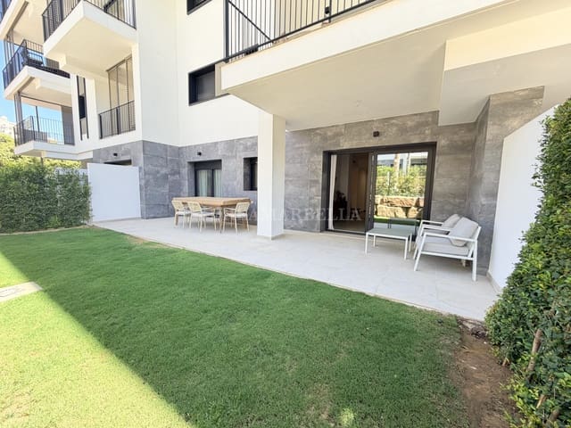 Apartamento de 2 habitaciones en Estepona en alquiler con piscina garaje - 2.500 € (Ref: 10000215)