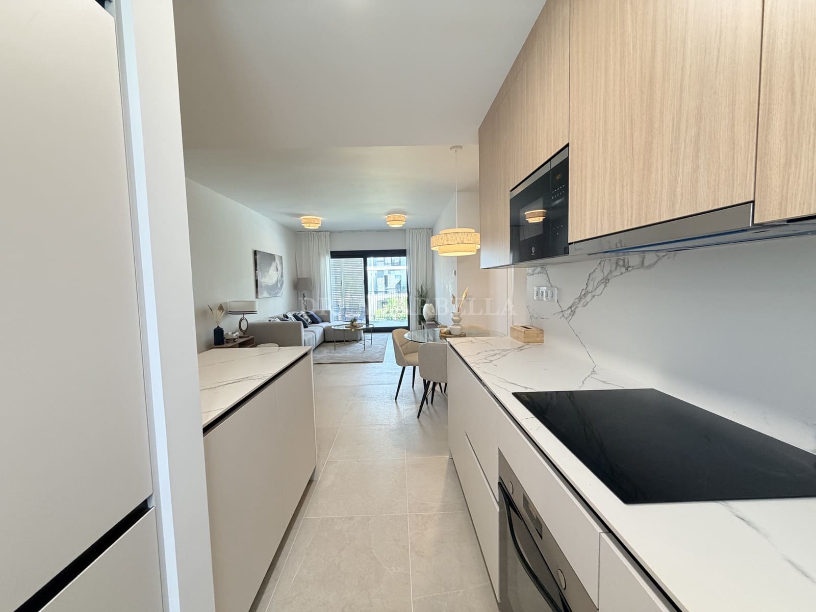 2 makuuhuone Huoneisto vuokrattavana paikassa Estepona mukana uima-altaan 
autotalli - 2 500 € (Ref: 10000216)