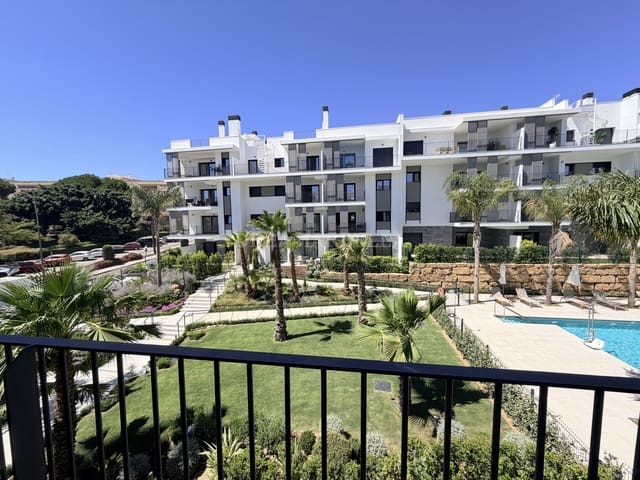 Appartement de 2 chambres à louer à Estepona avec piscine garage - 2 500 € (Ref: 10000216)