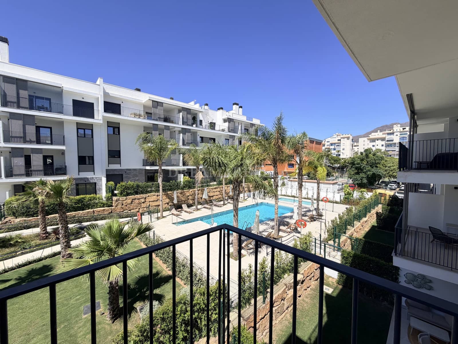 2 makuuhuone Huoneisto vuokrattavana paikassa Estepona mukana uima-altaan 
autotalli - 2 500 € (Ref: 10000216)