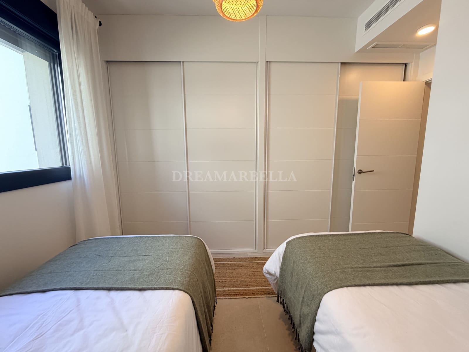 2 makuuhuone Huoneisto vuokrattavana paikassa Estepona mukana uima-altaan 
autotalli - 2 500 € (Ref: 10000216)