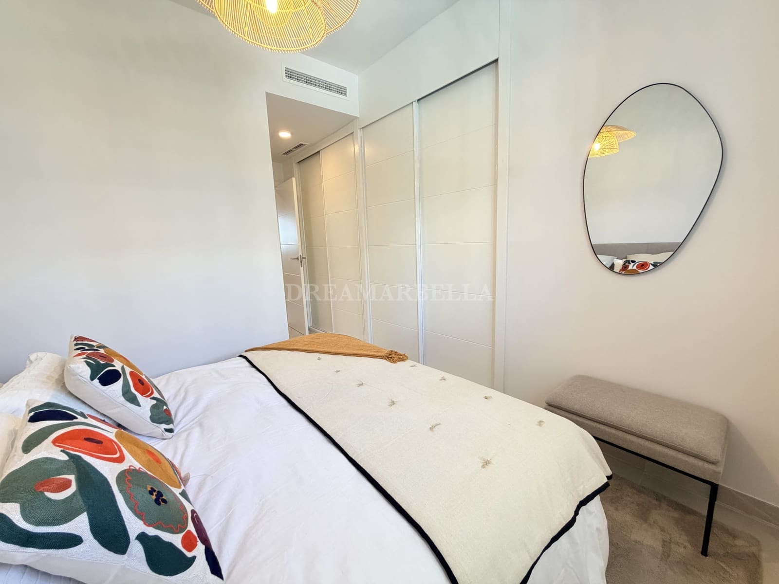 2 makuuhuone Huoneisto vuokrattavana paikassa Estepona mukana uima-altaan 
autotalli - 2 500 € (Ref: 10000216)