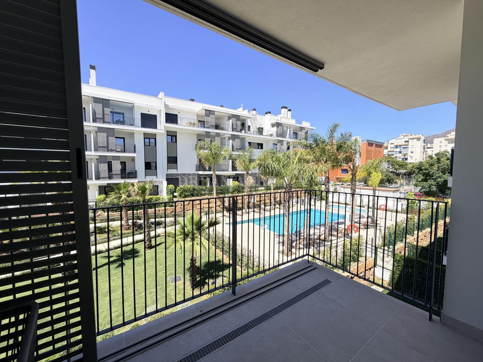 2 makuuhuone Huoneisto vuokrattavana paikassa Estepona mukana uima-altaan 
autotalli - 2 500 € (Ref: 10000216)
