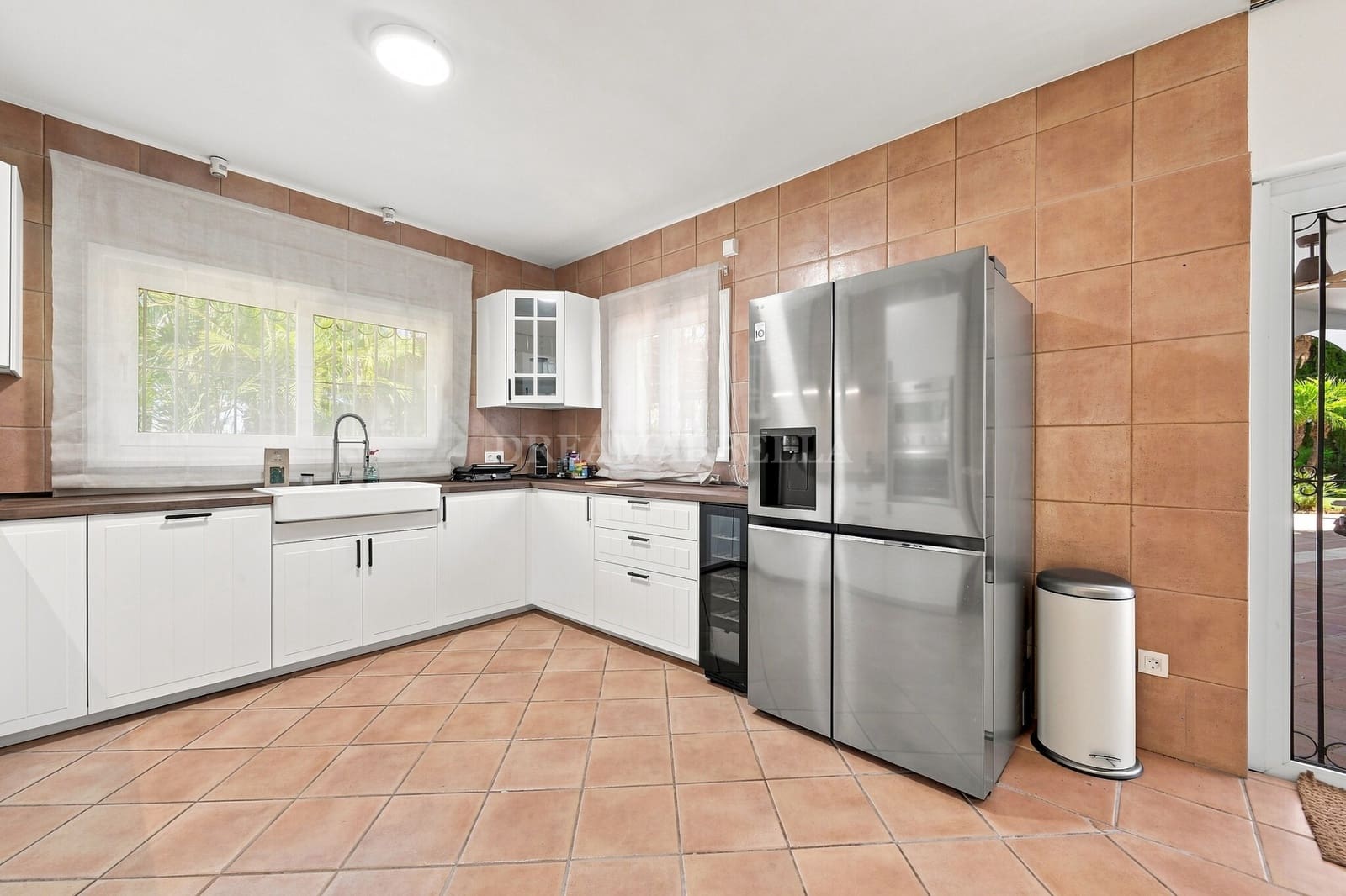 Villa/Maison de 4 chambres à louer à Atalaya-Isdabe avec piscine garage - 8 500 € (Ref: 10007469)