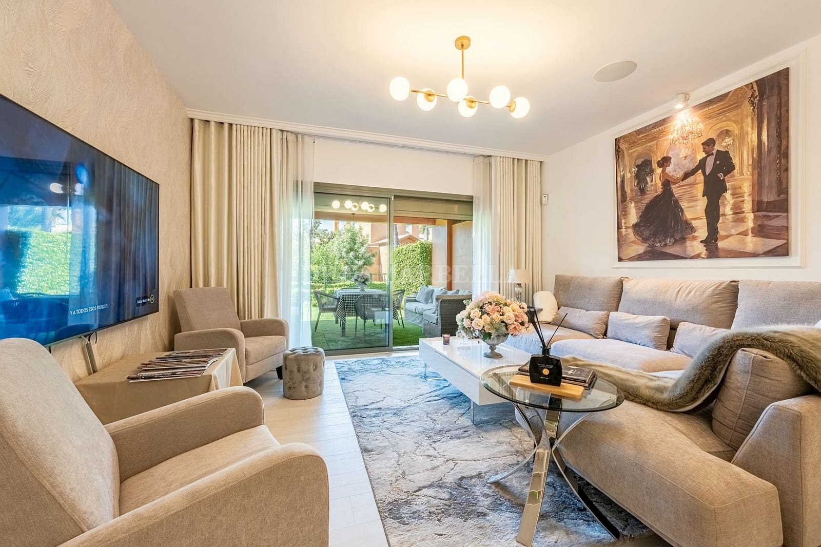 2 sypialnia Apartament do wynajęcia w Estepona z basenem garażem - 2 500 € (Ref: 10013459)