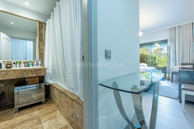 2 sypialnia Apartament do wynajęcia w Estepona z basenem garażem - 2 500 € (Ref: 10013459)