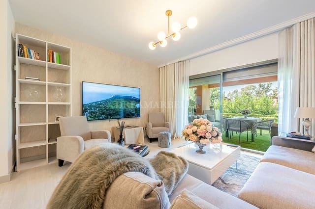 2 sypialnia Apartament do wynajęcia w Estepona z basenem garażem - 2 500 € (Ref: 10013459)