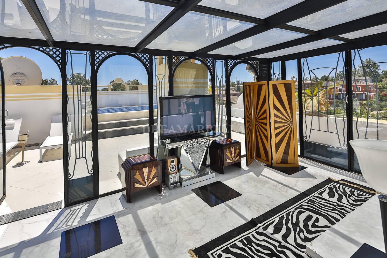 3 Zimmer Penthouse zu verkaufen in Guadalmina mit Pool Garage - 720.000 € (Ref: 9911403)