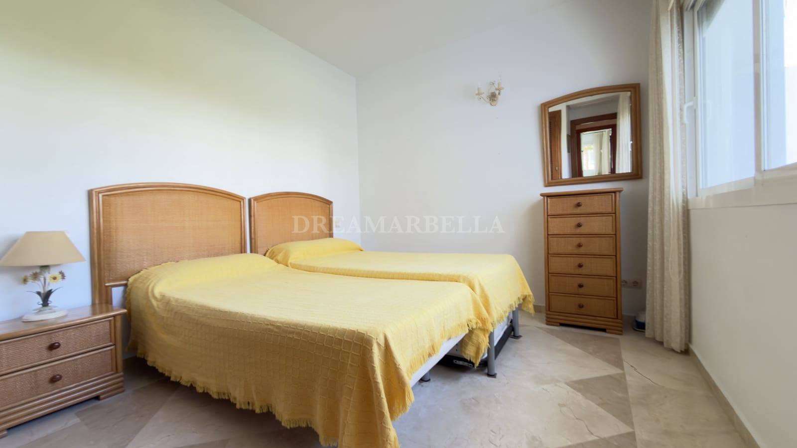 3 bedroom Apartment for sale in Costalita with pool garage - € 715,000 (Ref: 9911405)