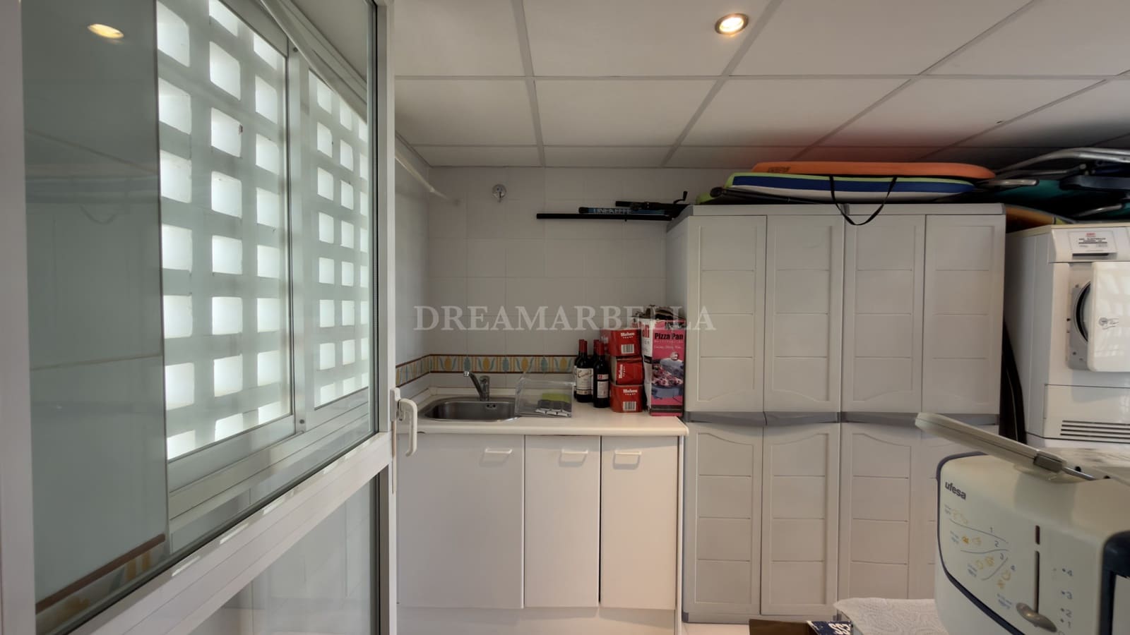 3 bedroom Apartment for sale in Costalita with pool garage - € 715,000 (Ref: 9911405)