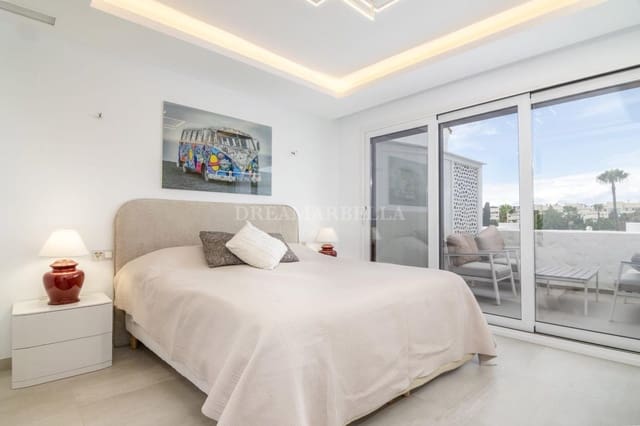 3 slaapkamer Penthouse te koop in Marbella met zwembad garage - € 1.250.000 (Ref: 9911406)