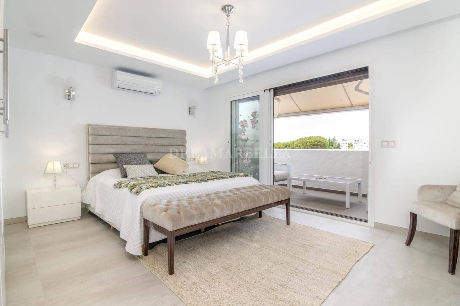 3 slaapkamer Penthouse te koop in Marbella met zwembad garage - € 1.250.000 (Ref: 9911406)