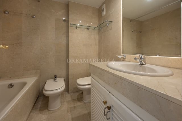 2 quarto Apartamento para venda em Marbella com piscina garagem - 470 000 € (Ref: 9911409)