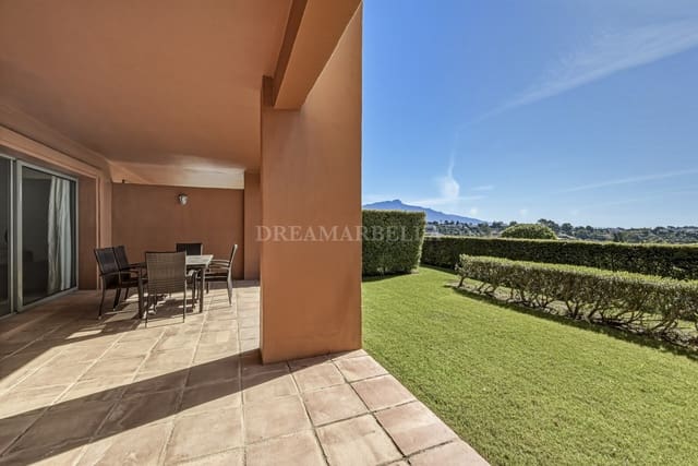 2 soveværelse Lejlighed til salg i Estepona med swimmingpool garage - € 455.000 (Ref: 9911410)