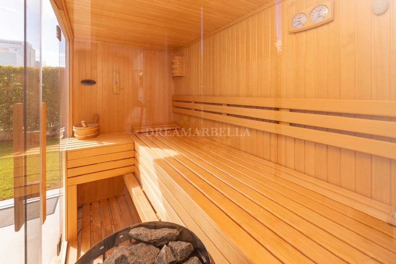 4 sypialnia Willa na sprzedaż w San Pedro de Alcantara z basenem garażem - 2 700 000 € (Ref: 9911411)