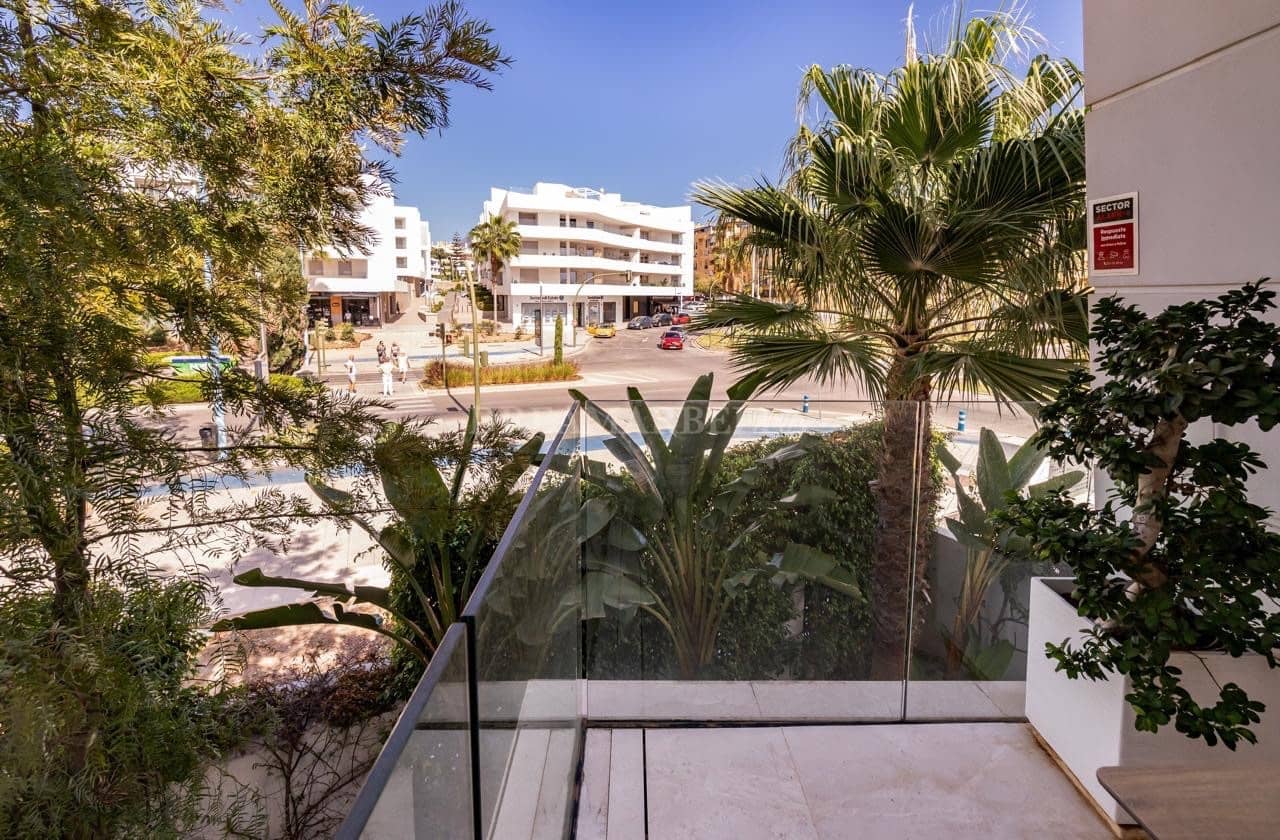 4 sypialnia Willa na sprzedaż w San Pedro de Alcantara z basenem garażem - 2 700 000 € (Ref: 9911411)