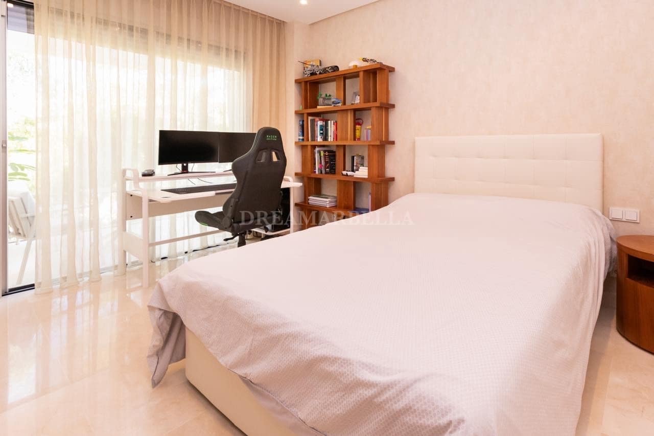 4 sypialnia Willa na sprzedaż w San Pedro de Alcantara z basenem garażem - 2 700 000 € (Ref: 9911411)