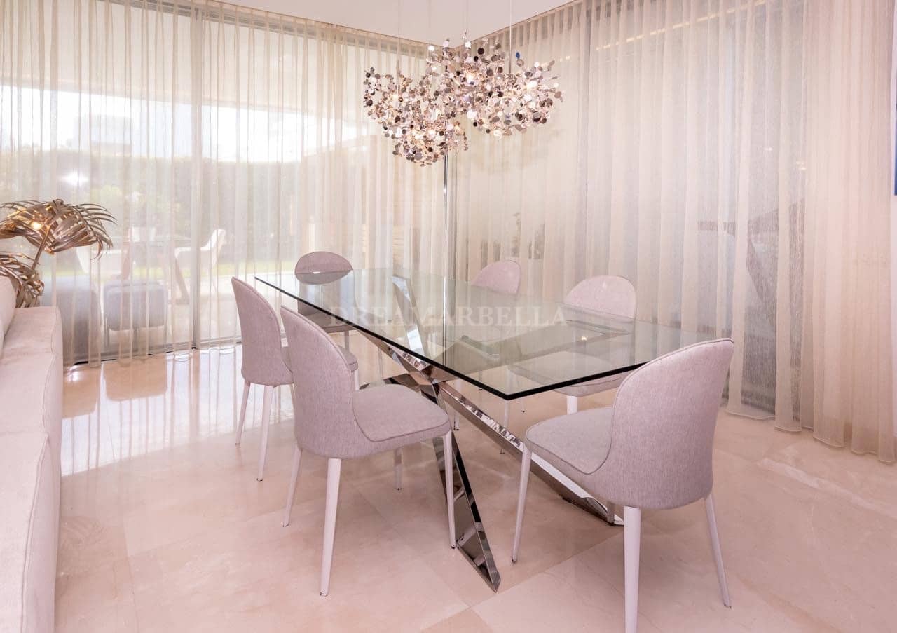 4 sypialnia Willa na sprzedaż w San Pedro de Alcantara z basenem garażem - 2 700 000 € (Ref: 9911411)