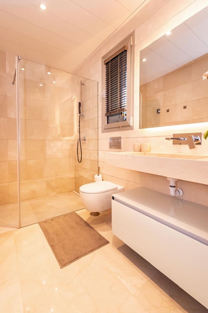 4 sypialnia Willa na sprzedaż w San Pedro de Alcantara z basenem garażem - 2 700 000 € (Ref: 9911411)