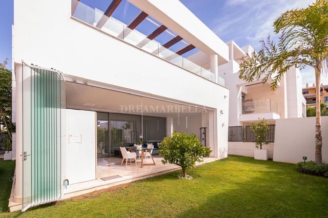 5 camera da letto Villa in vendita in San Pedro de Alcantara, Marbella con piscina garage - 2.699.000 € (Rif: 9911411)